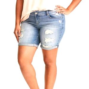Torrid mid shorts with destruction